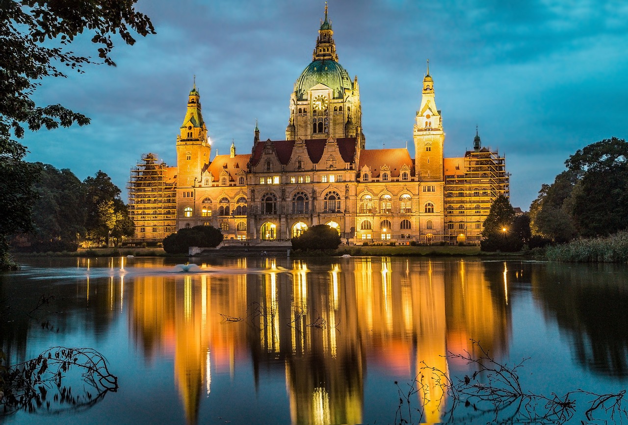 new town hall, building, illuminated-4152279.jpg